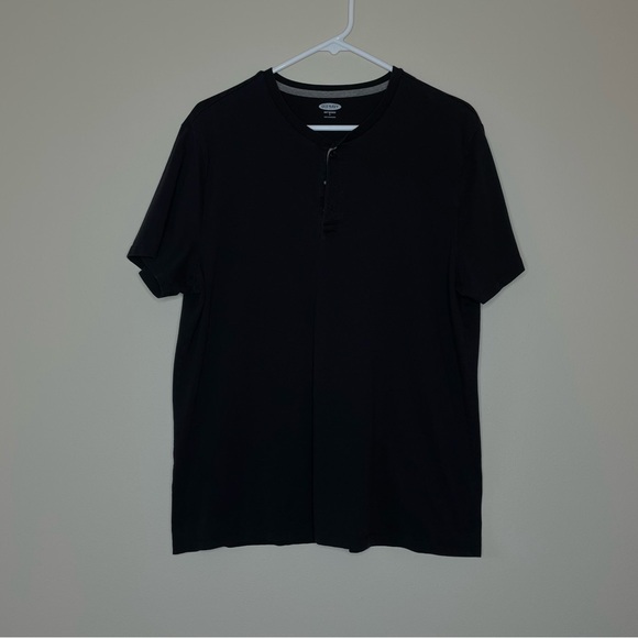 Final Markdown Old Navy Set of 2 Black Henley Tees - Picture 6 of 8